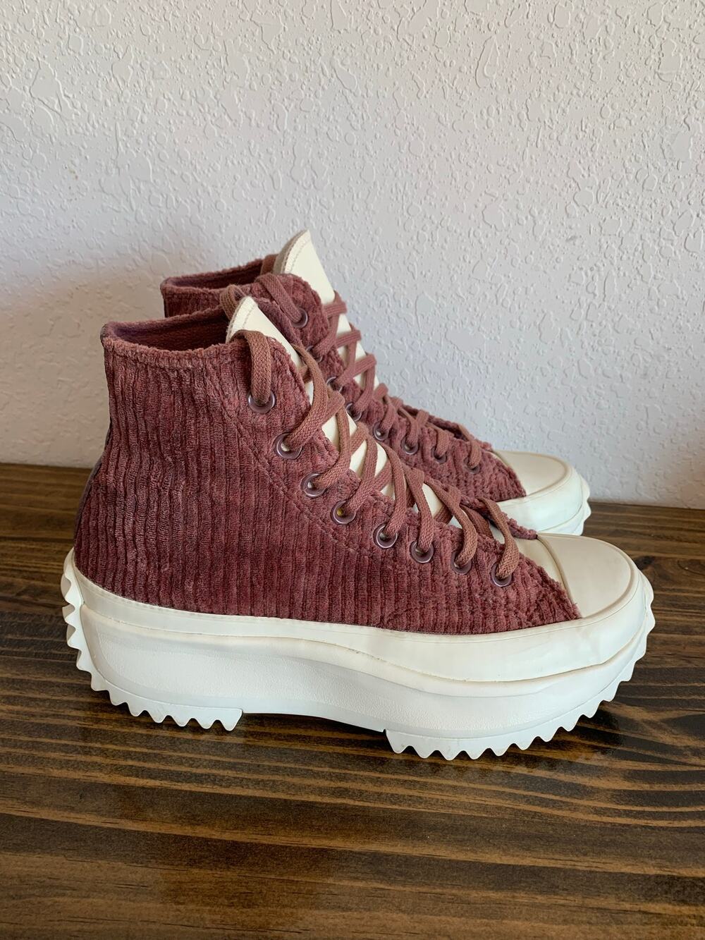 Converse Run Star Hike Shoes Corduroy Platform Size  Women’s 8 Plum Purple